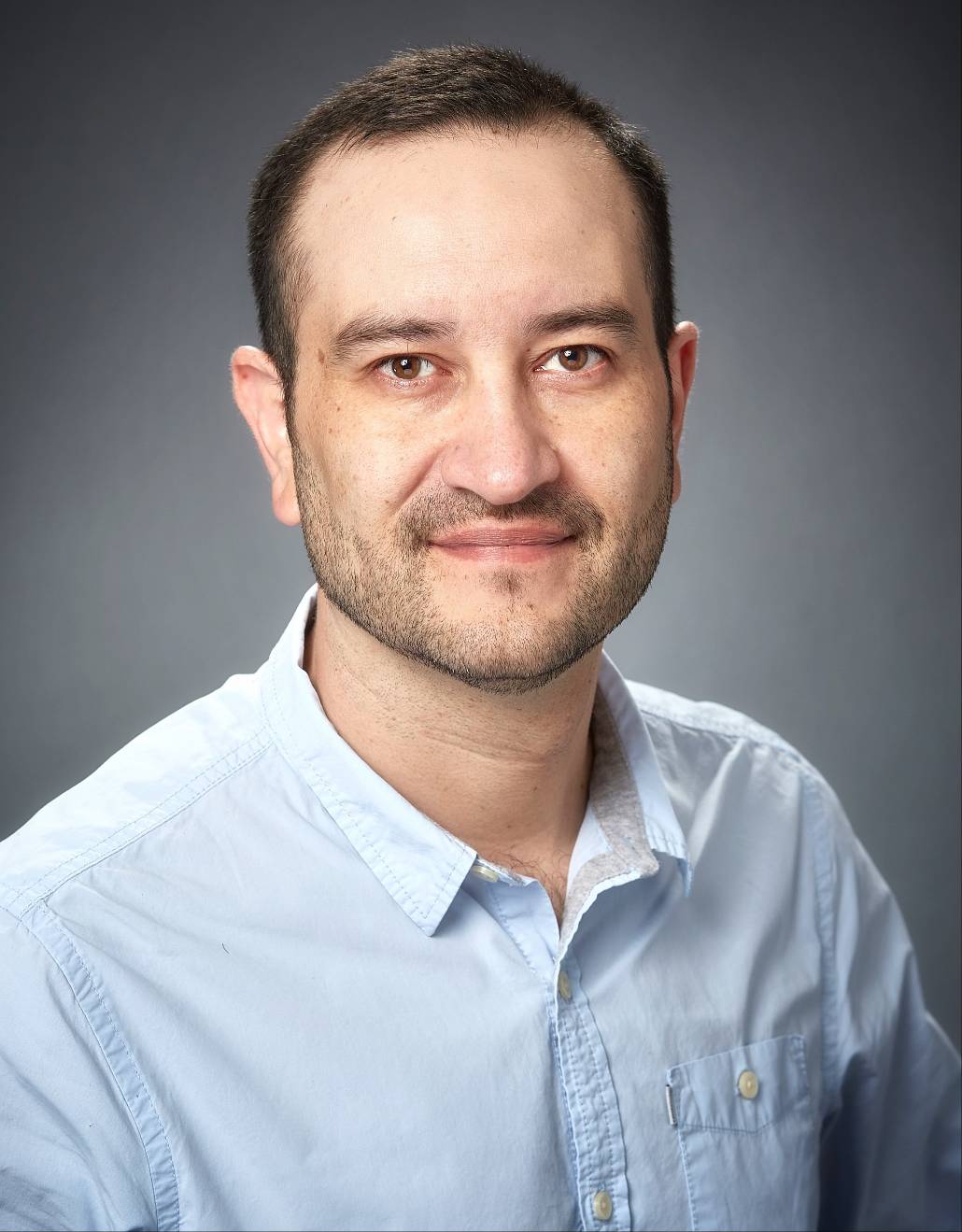 Picture of Leo Valladares
